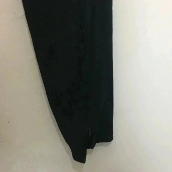 Black Under Amour Leggings - Picture 5 of 6